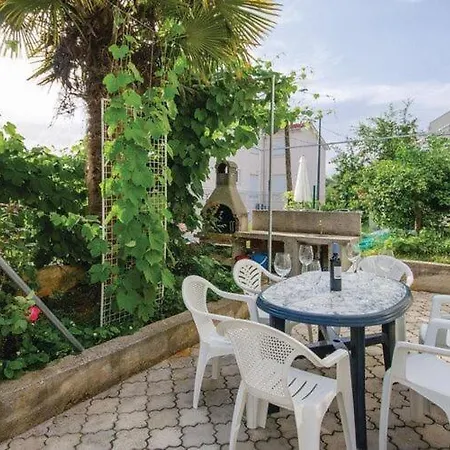 Iovo - Two Bedroom With Terrace A5 *