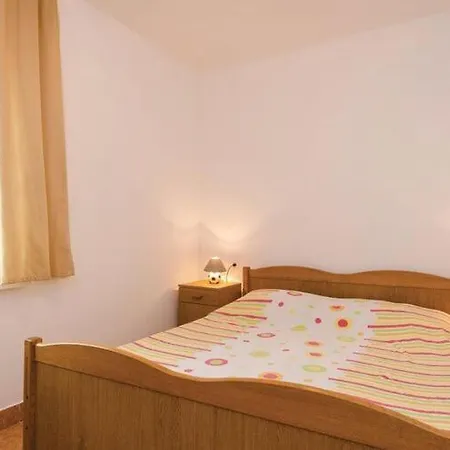 شقة Iovo - Two Bedroom With Terrace A5