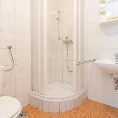 Iovo - Two Bedroom With Terrace A5